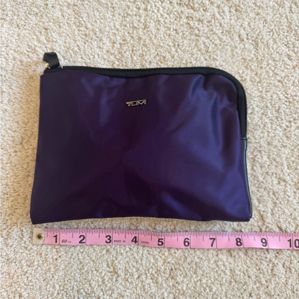 TUMI Delta Travel Pouch ~ Purple - Picture 5 of 12